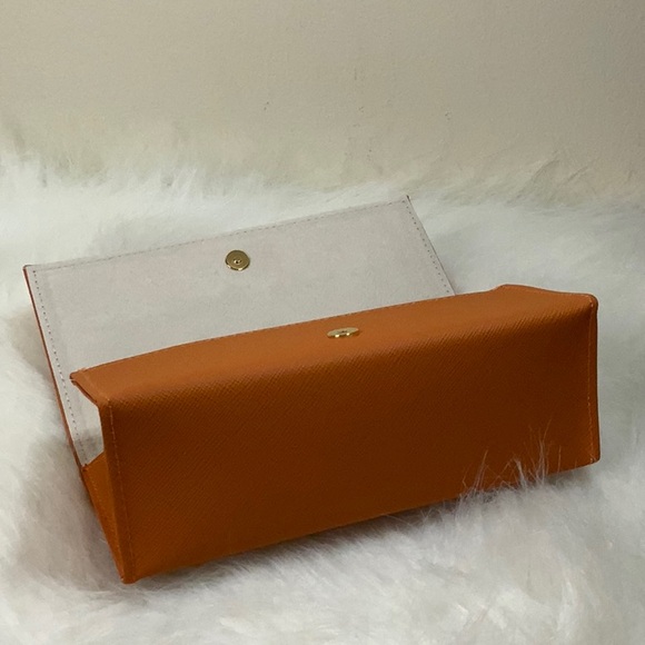 Tory Burch Sunglasses w/case,dust bag (NWOT) - Picture 6 of 9
